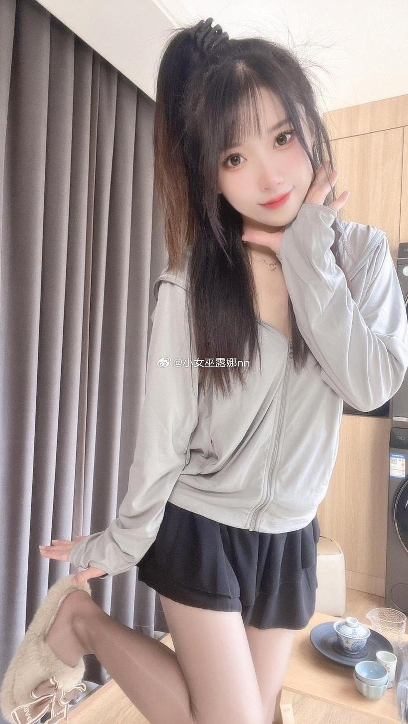 小女巫露娜脚的作品收藏：收集最新最酷炫的cos作品