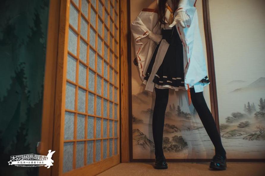 快来看看木花琳琳是勇者jiojio的好看照片，让你感受到她的魅力