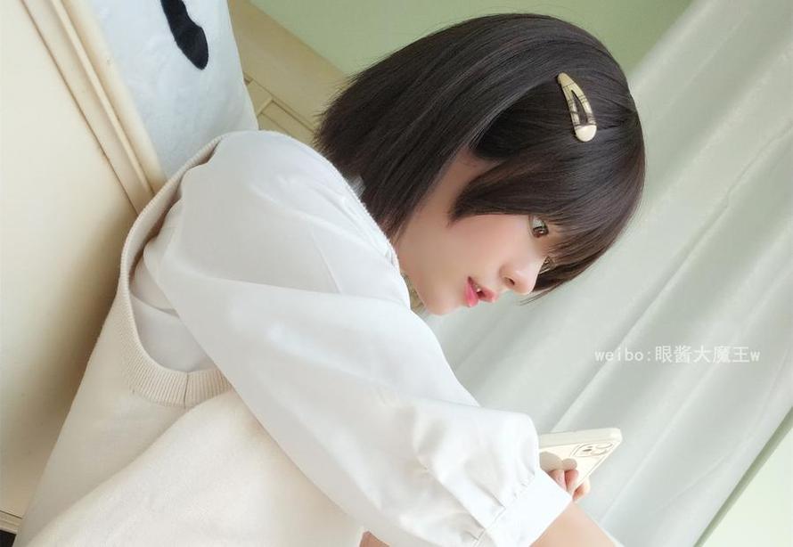眼酱大魔王红茶图包更新：樱花中的惆怅