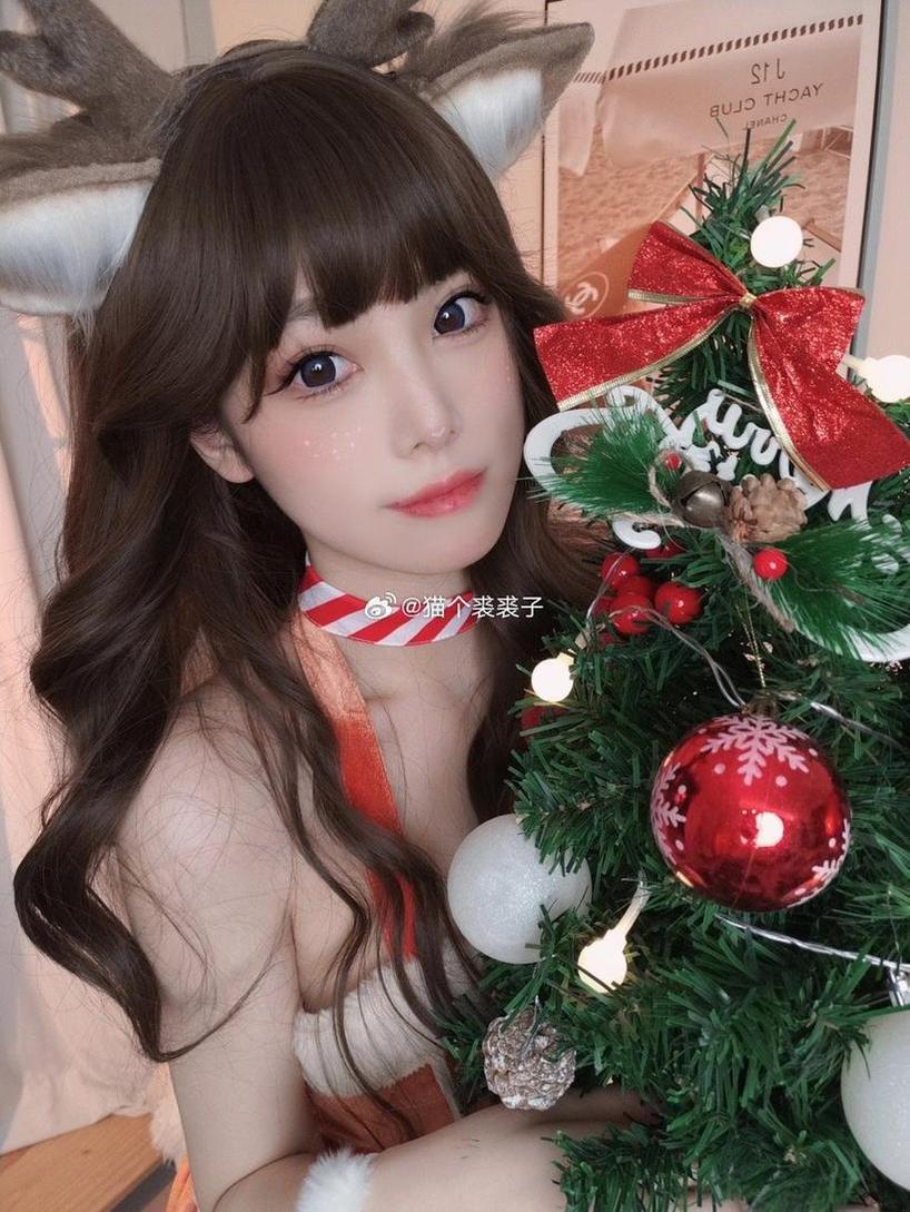 寒霜白兔cosplay，蜜汁猫裘本子云用镜头记录下了这份美丽与青春