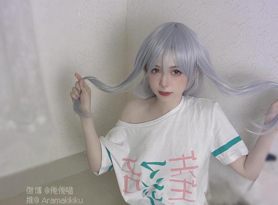 倦倦猫的作品集：迷人的cos合集，尽揽全部视觉盛宴