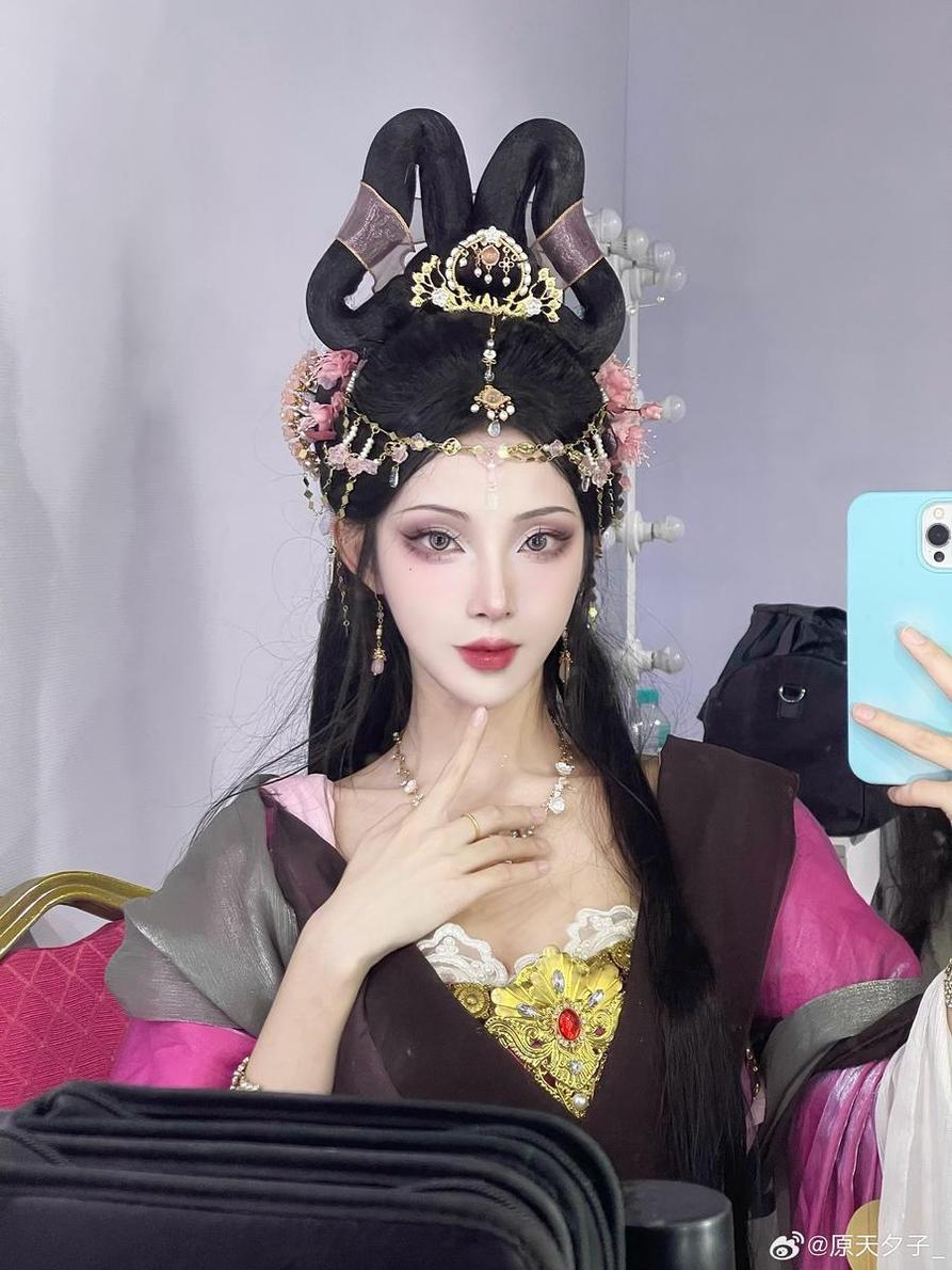 原天夕子是陈小喵吗cos合集，让你的心融化于二次元