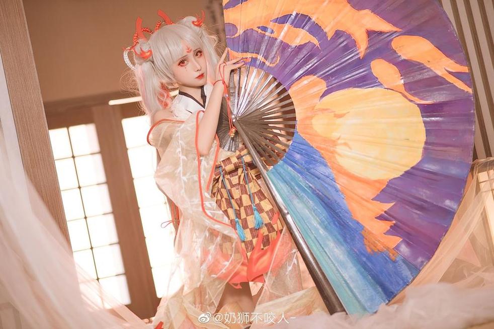 奶狮不咬人不知火的最新图包，包含最美摄影照片