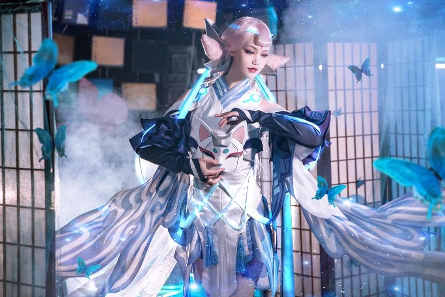 戚顾儿cos猫影幻舞：最耀眼的cos形象揭晓