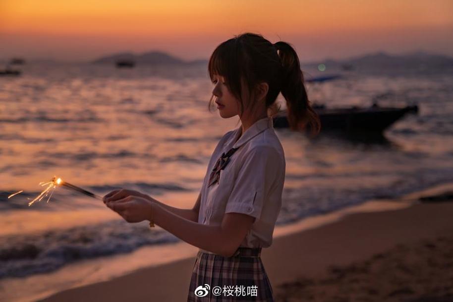 樱桃喵的微博，又来了几张非常美的摄影照片。