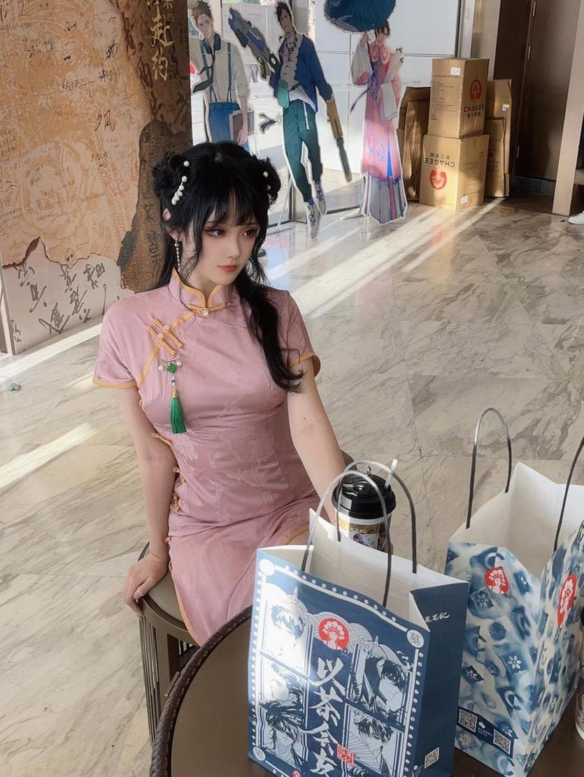 做最美的自己！秋楚楚女皇cos作品教你打造最靓照片