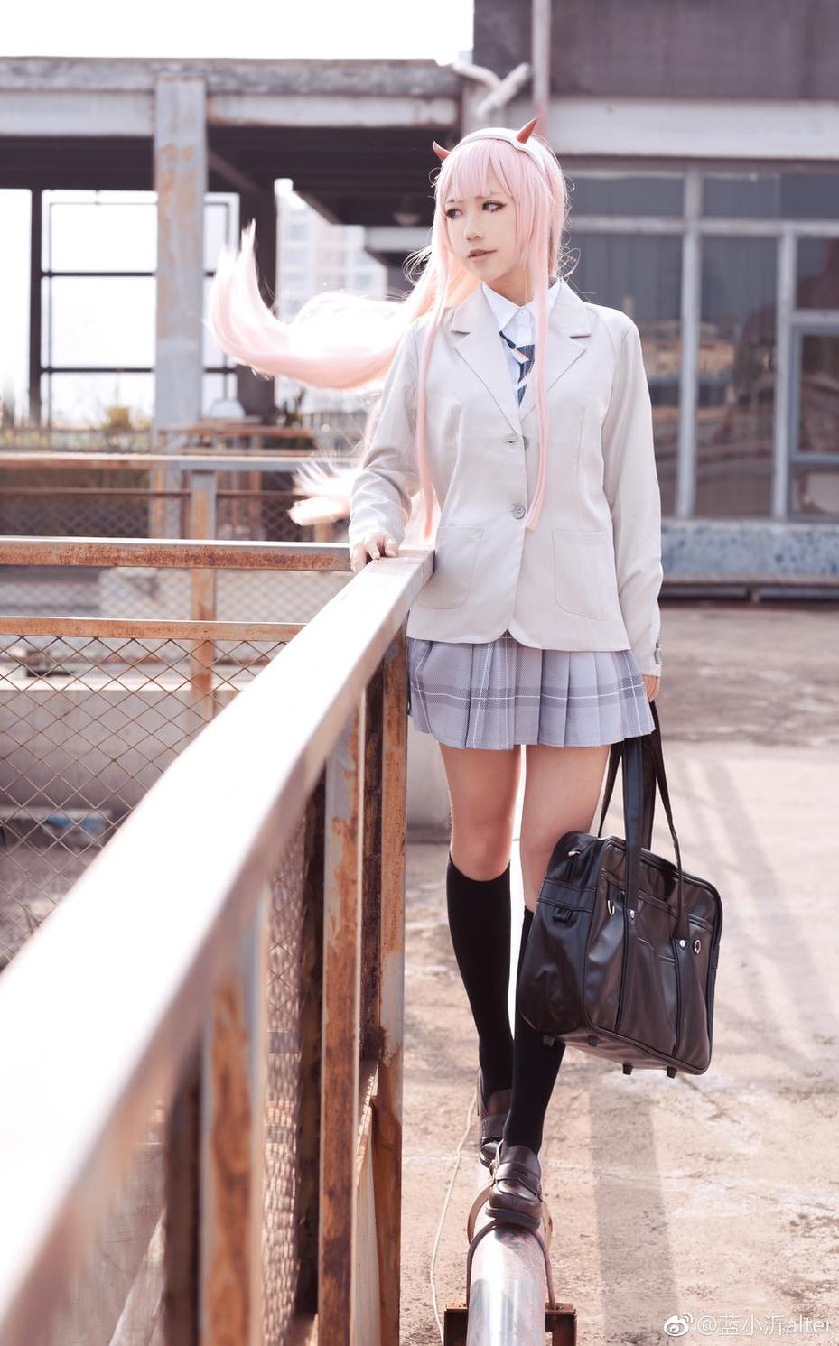 追寻蓝小沂KiKi艾雅法拉cosplay之路：防抖原图惊叹登场