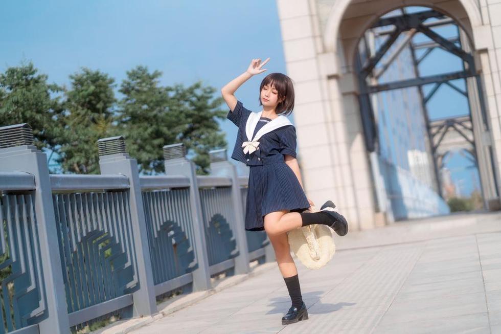 动漫博主蠢沫沫黑白女仆分享最新coser美图，让你获得最美的cosplay感受