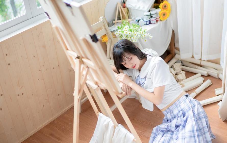 高清西呱呀呀呀jk学生服图片：留下最真实的照片记忆