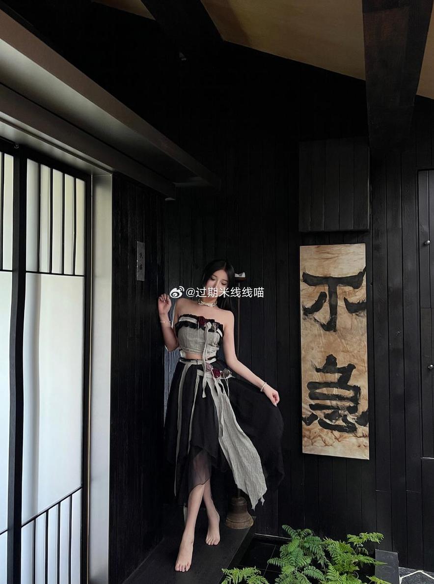 超清照片：过期米线私人订制图集，画质清晰，细节毫无遗漏