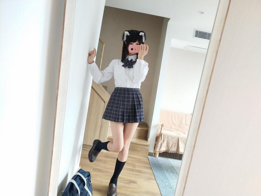 徜徉在梦幻境界的魔物喵女子高生的昼夜，献上精美cos美图分享