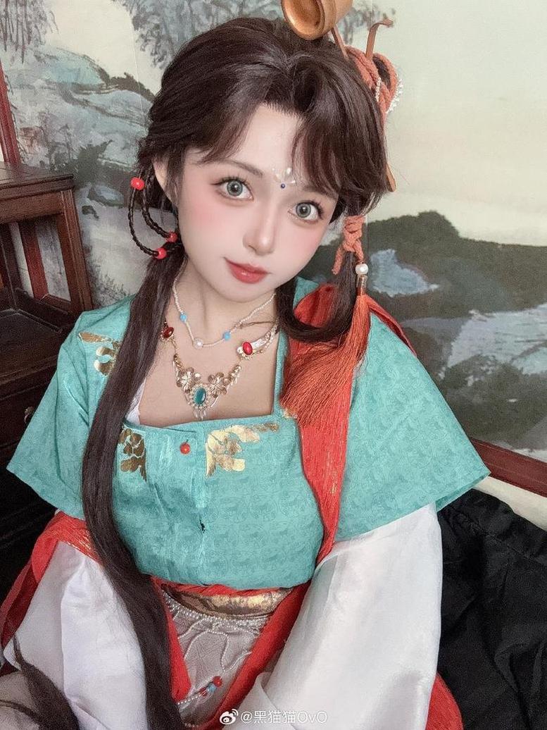 黑猫猫ovo图集，演绎别样美感：摄影照片合集全新更新